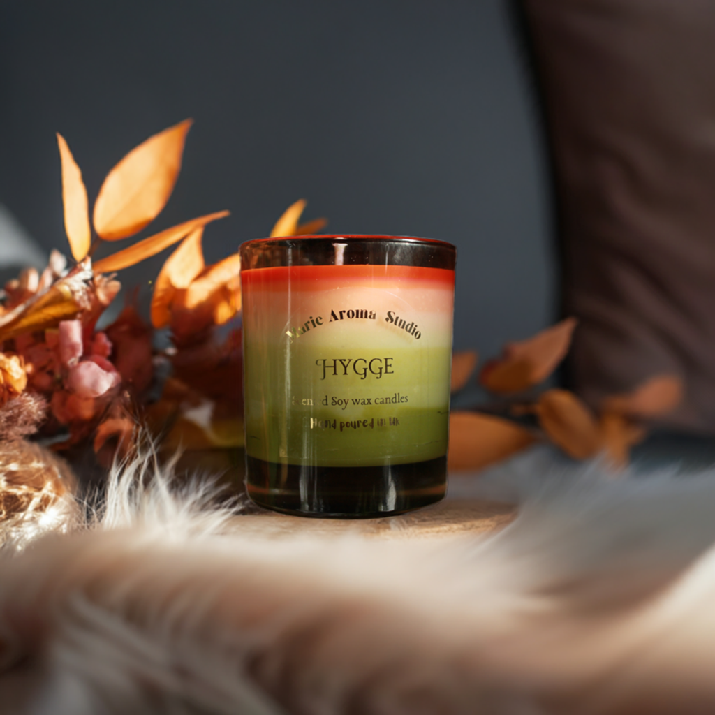 Energising scents of cinnamon, nutmeg along with freshness of sweet orange Wax Candle
Discover tranquility with our soy wax candle, blending cinnamon,cassia,nutmeg,honey and orange for a energising ambiance. Ideal for relieving stress. Try it today.
